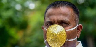 Gold Face Mask