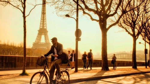 Citizens cycling in France