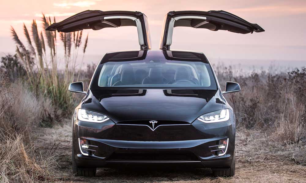 Here Are 4 Reasons Why Tesla Cars Are Super Expensive!
