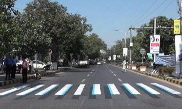 Pakistan’s New 3D Zebra Crossings Introduced In Lahore 