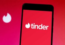 Tinder stops working