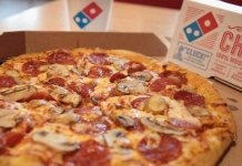 domino's pizza
