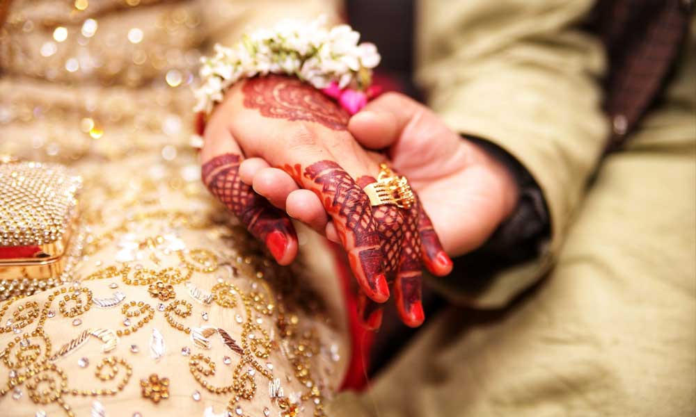 Imaginative Leaning Wedding Photographers in Kolkata
