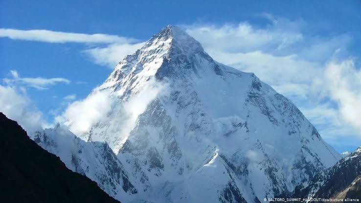 K2 missing mountain climbers