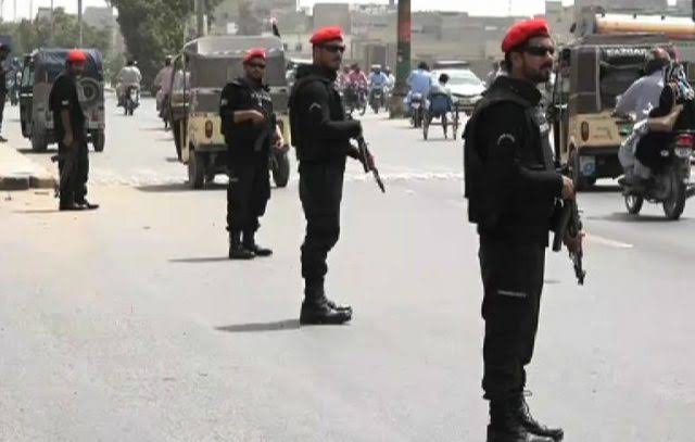Police Karachi female riders