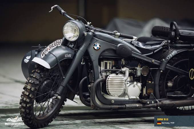 BMW R12 twin cylinder engine