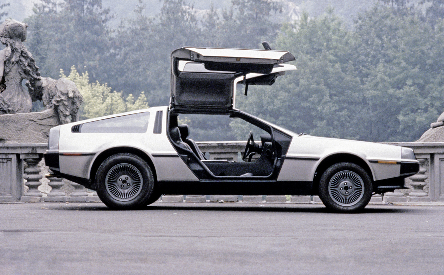 Delorean and Luxury worst car