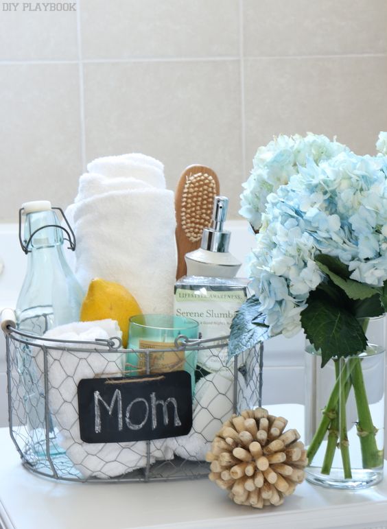 5 Simple Ways You Can Celebrate Mother's Day At Home