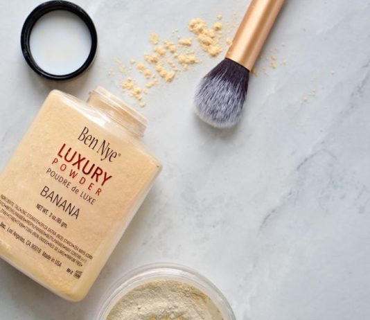 7 Best Loose Powders For An Oil-Free Look This Eid