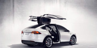 Tesla takes a dig at tech giants