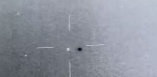 Another Video Of Flying UFO Leaves People Clueless