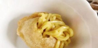 This Maggi Pani Puri & We Can't Unsee It