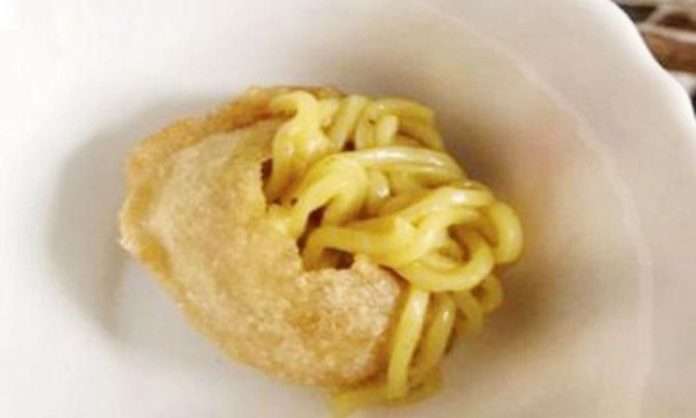 This Maggi Pani Puri & We Can't Unsee It