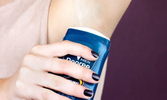 5 Reasons Why Wearing A Deodorant Is Important
