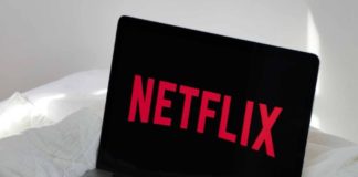 netflix launches online store