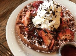 8 Best Waffle Places In Karachi To Fulfill Your Sugar Cravings