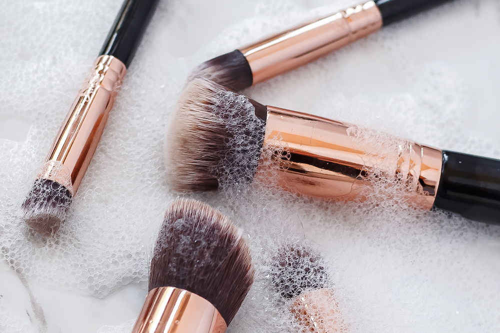 5 Ways To Clean Your Makeup Brushes Without Any Hassle