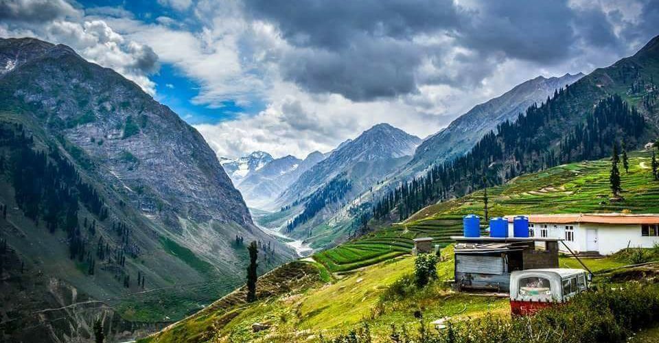 7 Best Travel Packages From Karachi To Hunza
