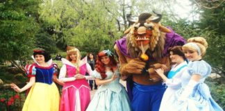 5 Secrets Disney Princesses At Disneyland Can't Tell Anyone