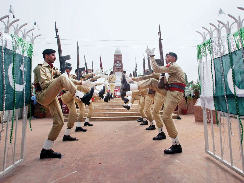 ISPR Pays Tribute To Martyrs Ahead Of Defence Day