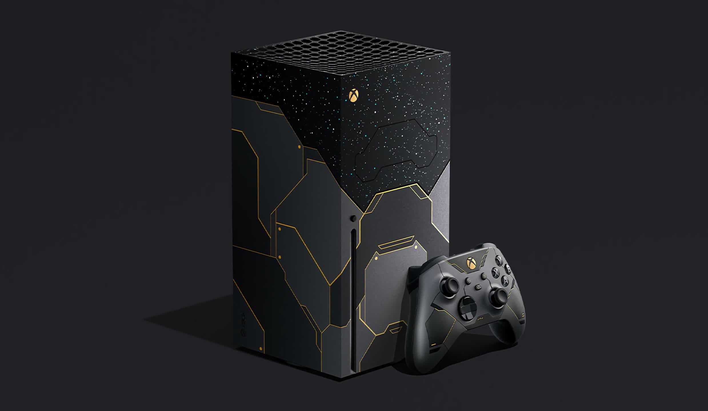 Box themed like Halo with infinite game