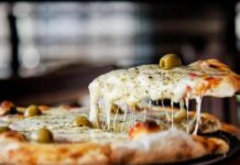 underrated pizza places lahore