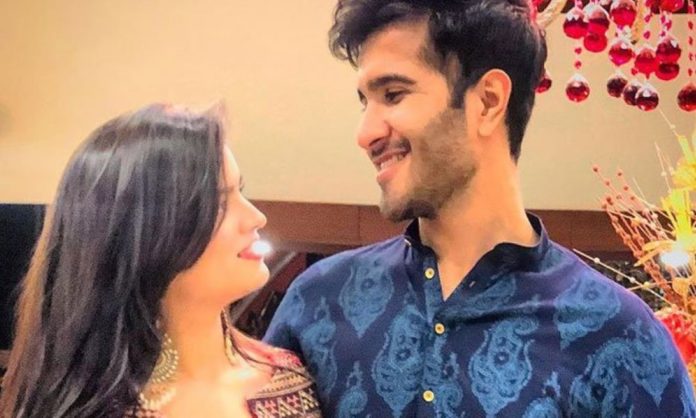 Feroze Khan Clears Separation Rumors With Wife Alizeh Shah