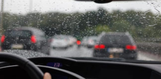 safety tips for driving in the rain