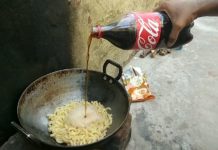 This Guy Cooked Noodles In Coca-Cola & It Is Just Weird