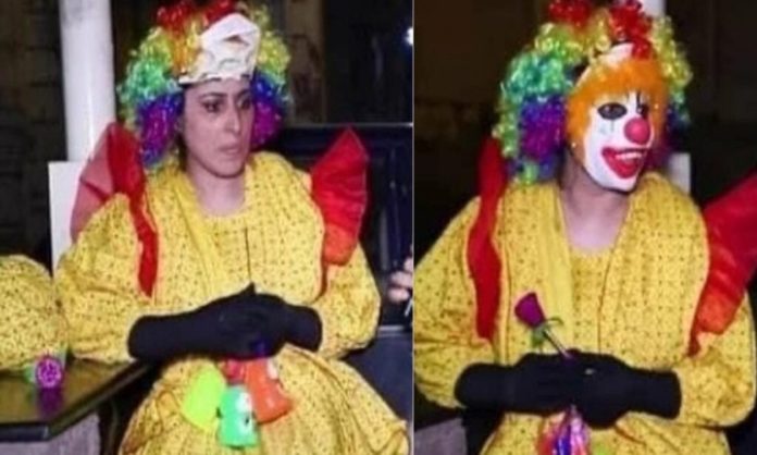 clown costume lahore girl heartbreaking life