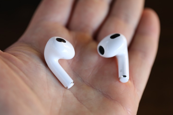 airpods 3 and comparison with pods 2