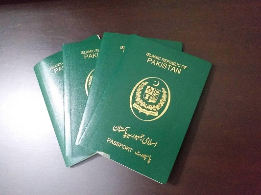 citizenships for poeple living in Pak