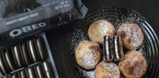Oreo Pakora Served With Green Chilies Is Making Foodies Want To Vomit