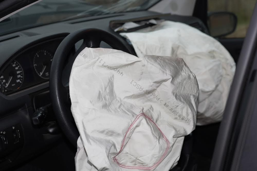 airbags and govt deadline