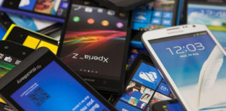 surge in smartphone imports in Pakistan