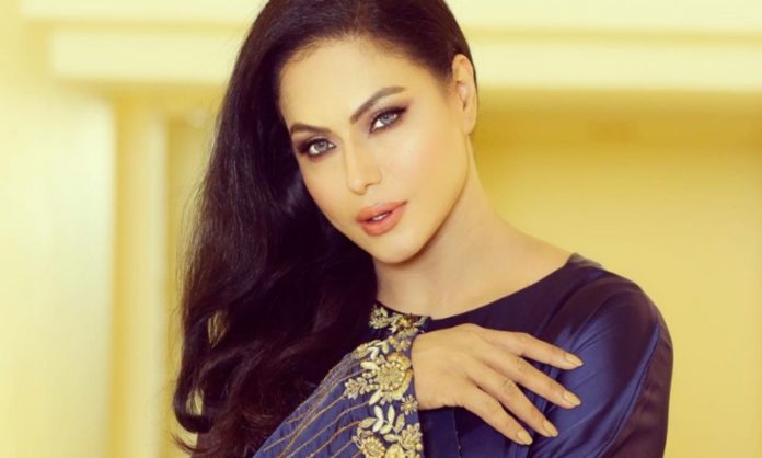 veena malik married