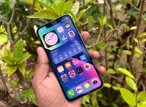 iphones apple