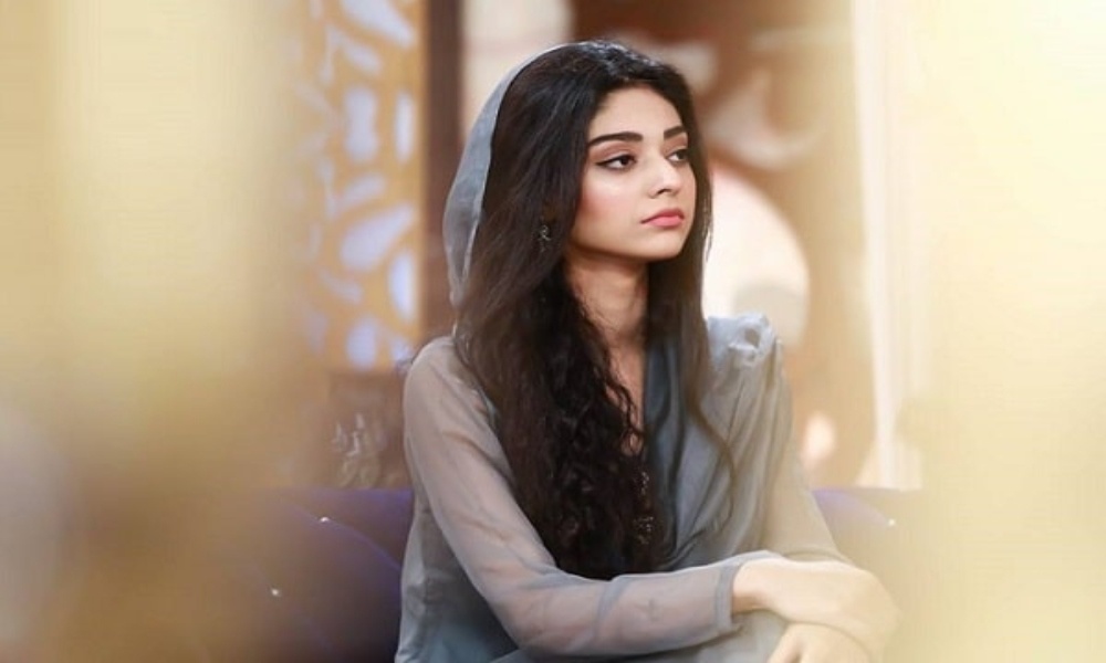 This Pakistani Drama Clip Shaming 'Curly Hair' Is Appalling