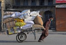 globally inflation pakistan
