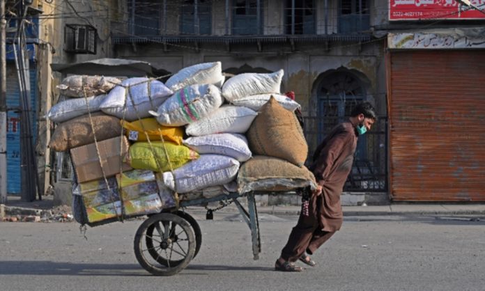 globally inflation pakistan