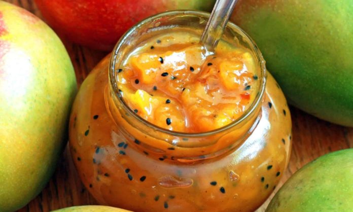 3 Delicious Chutneys To Make With Seasonal Fruits