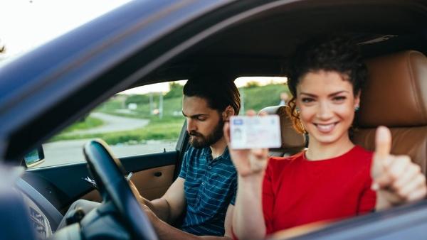 women driverless cars 