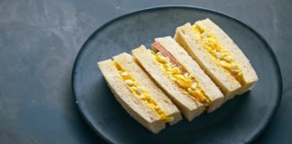 quick easy egg sandwich