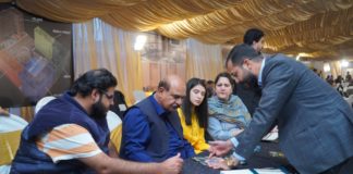 Lahoris Throng To Zameen.com’s Family Gala At Beach Resort By Icon