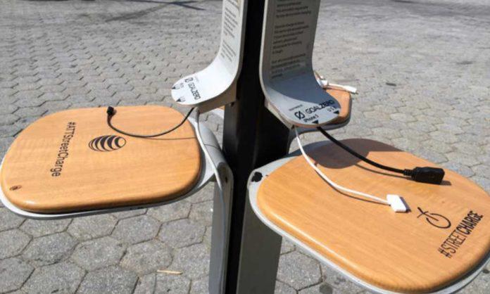 Are Public Phone Charging Stations Safe? Know About Juice Jacking
