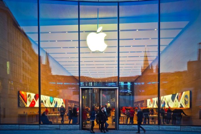 Apple Plans To Go Green By Achieving Carbon Neutrality by 2030