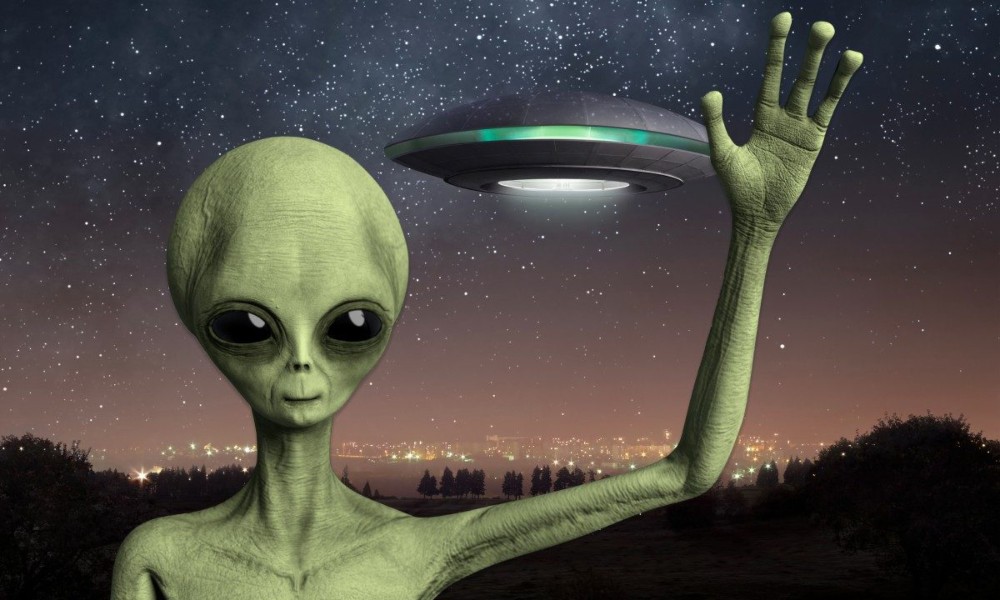 Aliens Expected in 2027, ExCIA Agent Reveals