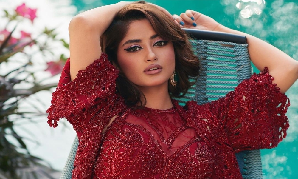 Oops Sajal Aly Criticized For Wearing Revealing Clothes