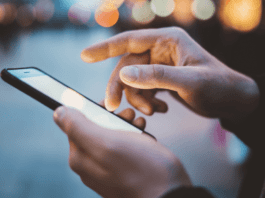 using smartphones in rain
