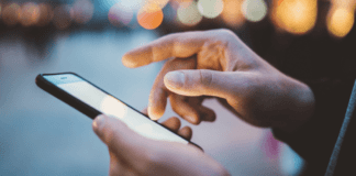using smartphones in rain